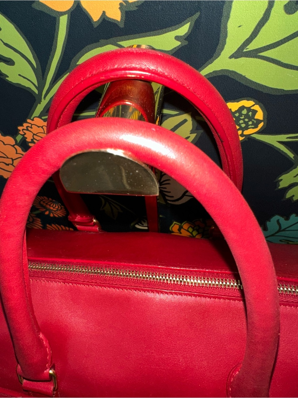 Saint Laurent Classic Duffle 6 Red Leather Crossbody Bag - Picture 7 of 17